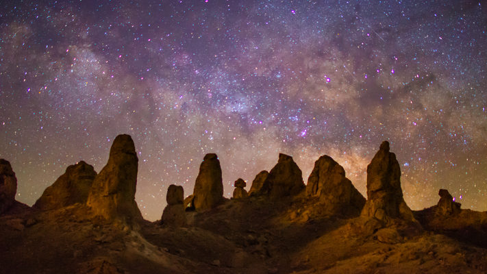 Milky Way Rising Over Trona Pinnacles - Timelapse