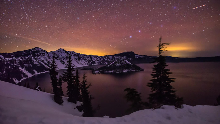 Oregon - Crater Lake in the Snow at Night